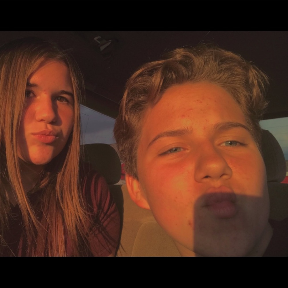 Meet your Posher, Kam